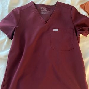 Figs Burgundy Small Catarina Top